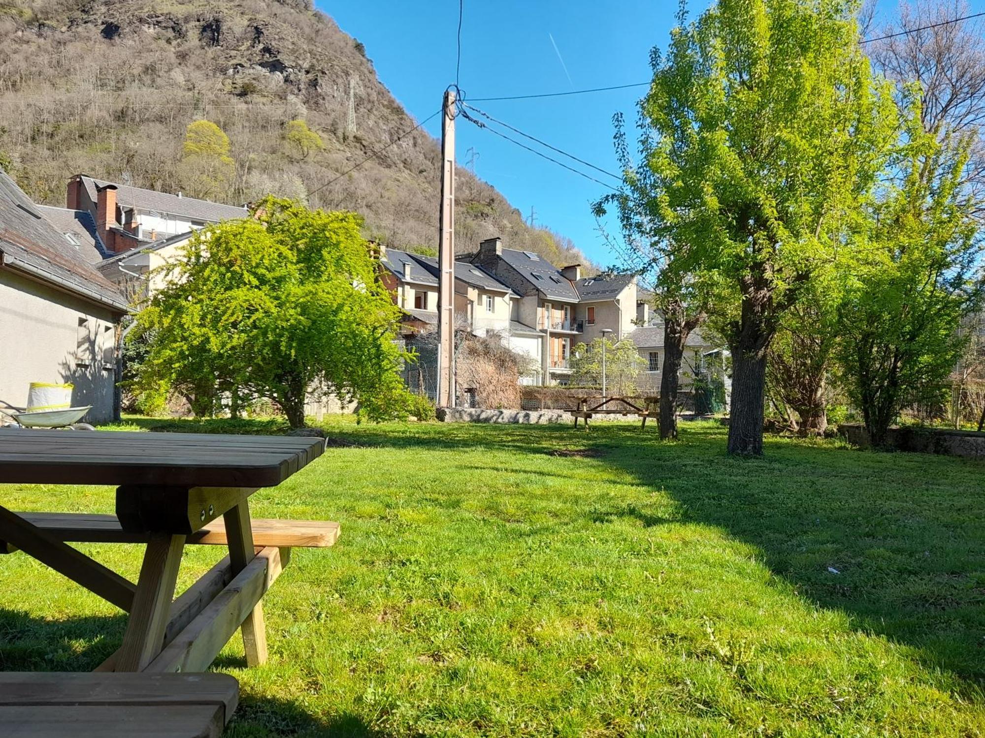 Apartament T3 Neuf 65M2 5 Personnes Avec Jardin Au Calme, Menage Inclus, Local Velo Bagnères-de-Luchon Zewnętrze zdjęcie